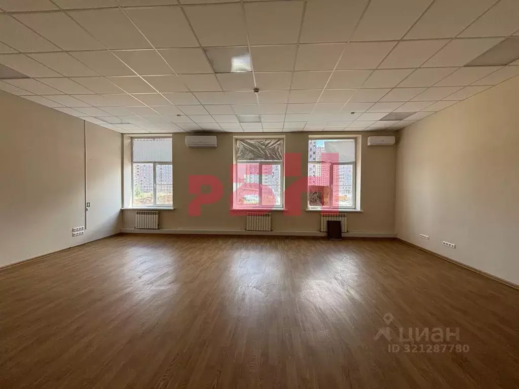 Офис в Ростовская область, Ростов-на-Дону просп. Михаила Нагибина, 40 ... - Фото 1