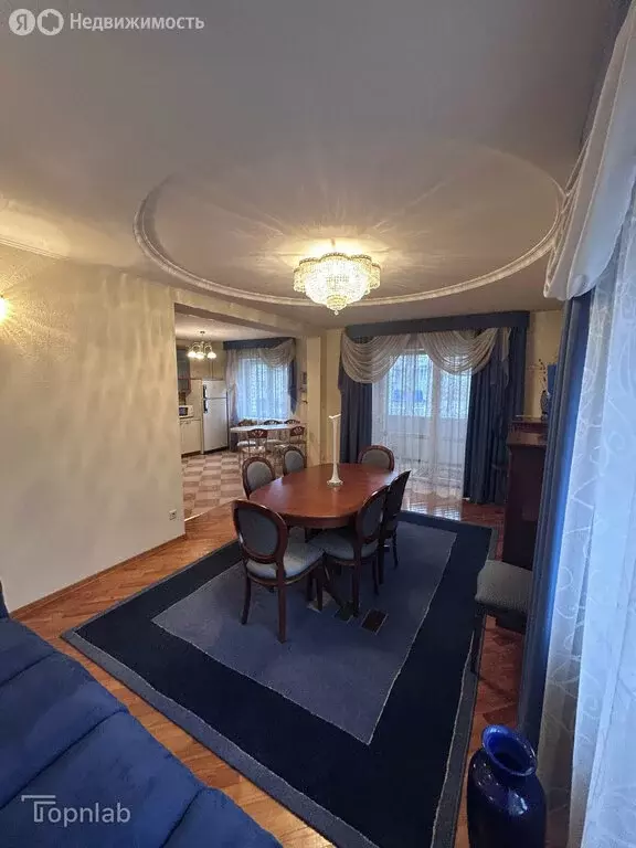 3-комнатная квартира: Саратов, улица имени И.В. Мичурина, 144/148 (106 ... - Фото 2