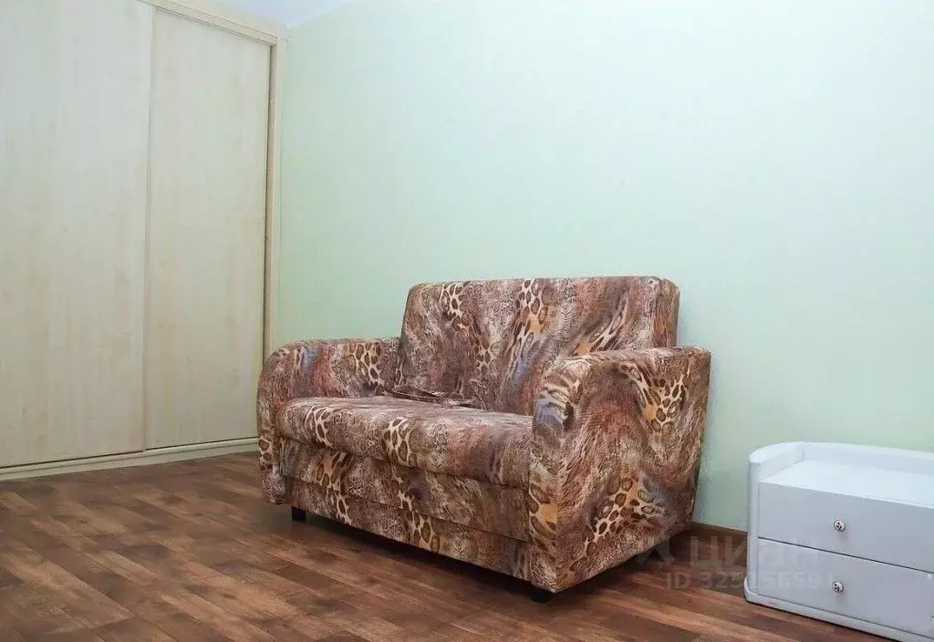 2-к кв. Омская область, Омск ул. Маяковского, 87А (50.0 м) - Фото 2