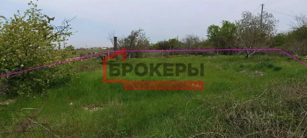 Участок в Севастополь ул. Летчика Наумова, 20 (10.0 сот.) - Фото 0