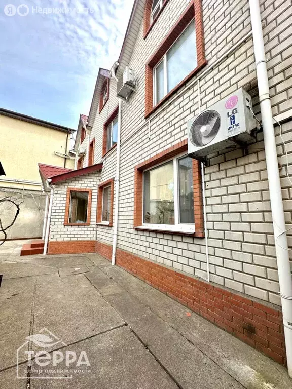 Дом в Евпатория, улица Сытникова, 67 (368 м) - Фото 1