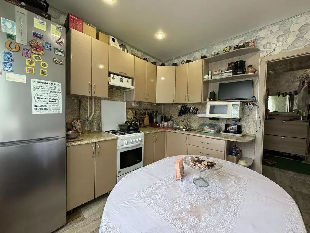 3-к кв. Саратовская область, Балаково ул. Свердлова, 31 (62.7 м) - Фото 2