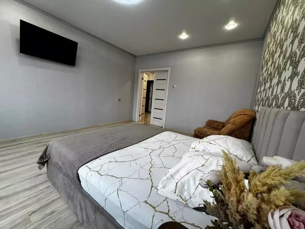 1-к кв. Орловская область, Орел Комсомольская ул., 269 (47.0 м) - Фото 1