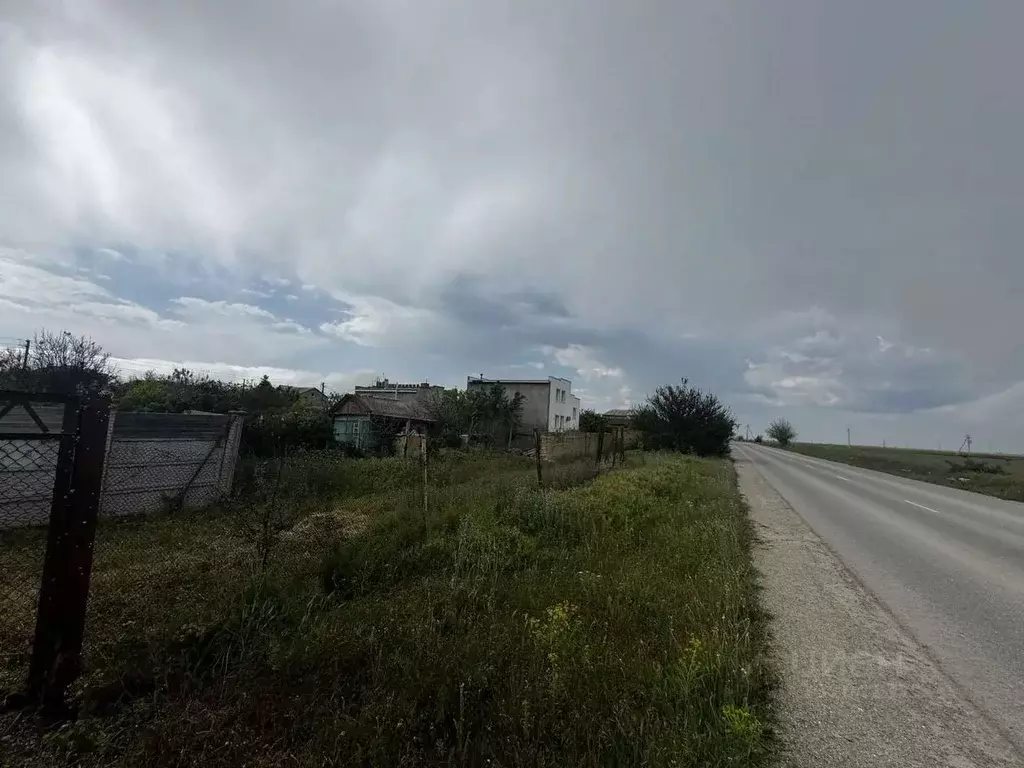 Участок в Крым, Сакский район, Уютненское с/пос, Орбита СПК ул. ... - Фото 0