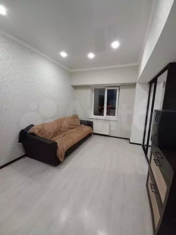 1-к. квартира, 36 м, 6/6 эт. - Фото 1