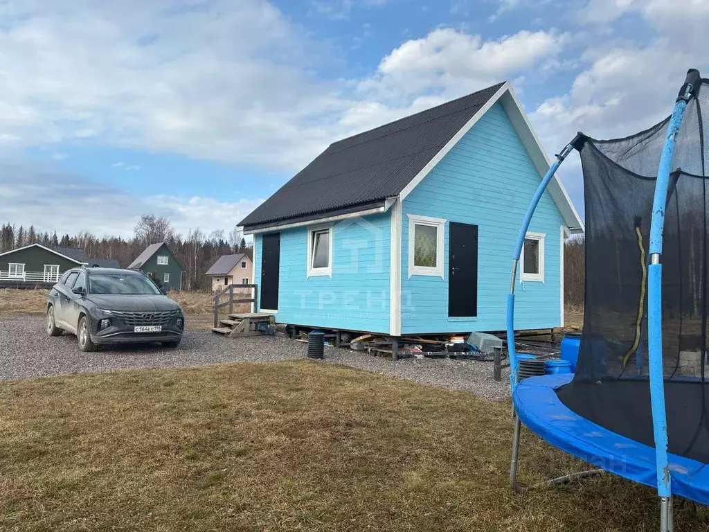 Дом в Ленинградская область, Выборгский район, Рощинское городское ... - Фото 1