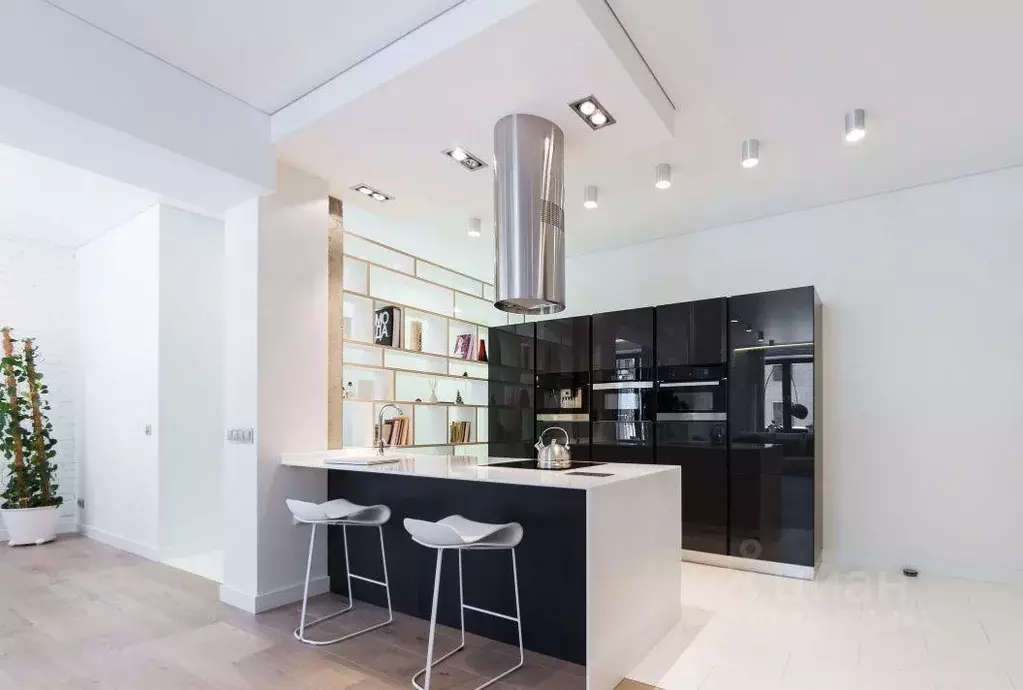 Квартира, 3 комнаты, 87.8 м - Фото 0