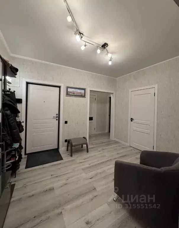 3-к кв. Самарская область, Тольятти ул. Фрунзе, 2Б (85.0 м) - Фото 2