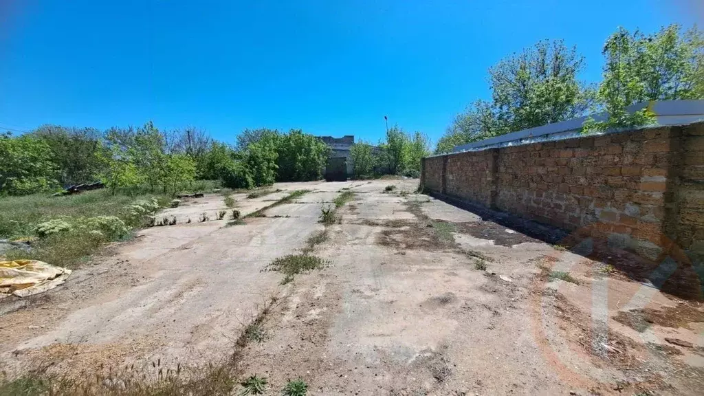 Помещение свободного назначения в Крым, Сакский район, с. Уютное ул. ... - Фото 1