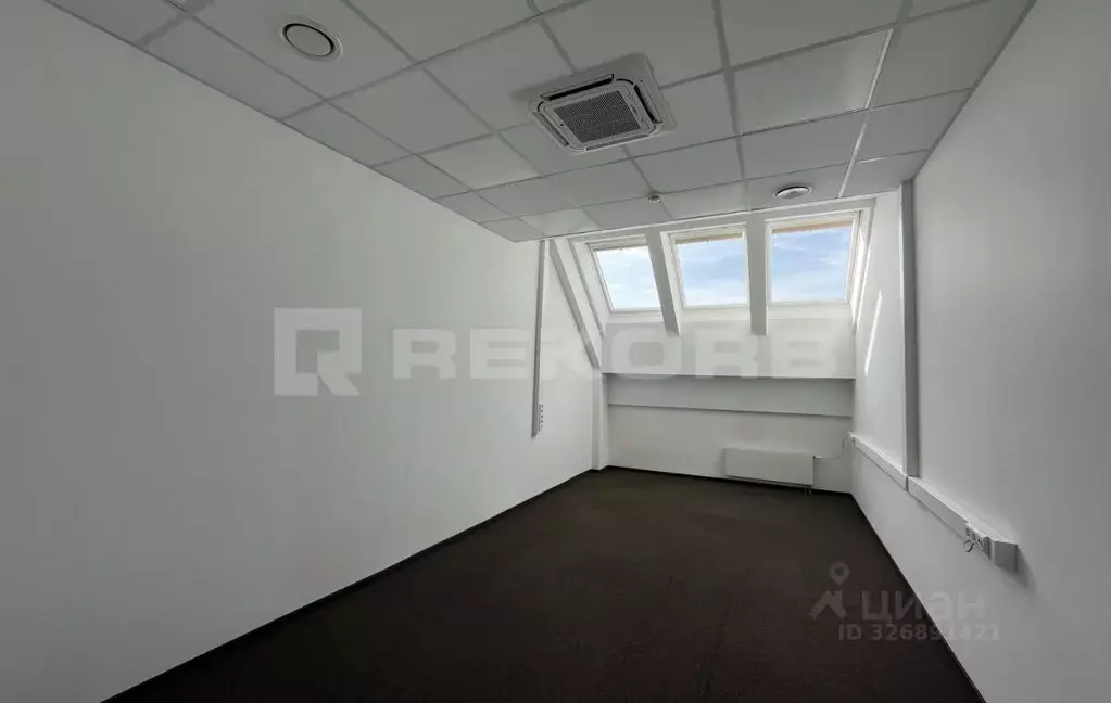 Офис в Санкт-Петербург Дровяная ул., 6-8 (258 м) - Фото 1