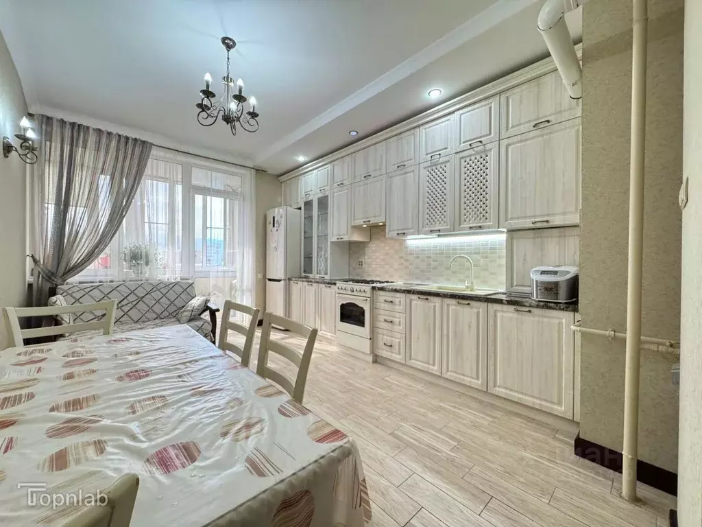 2-к кв. Кабардино-Балкария, Нальчик Эльбрусская ул. (66.3 м) - Фото 1