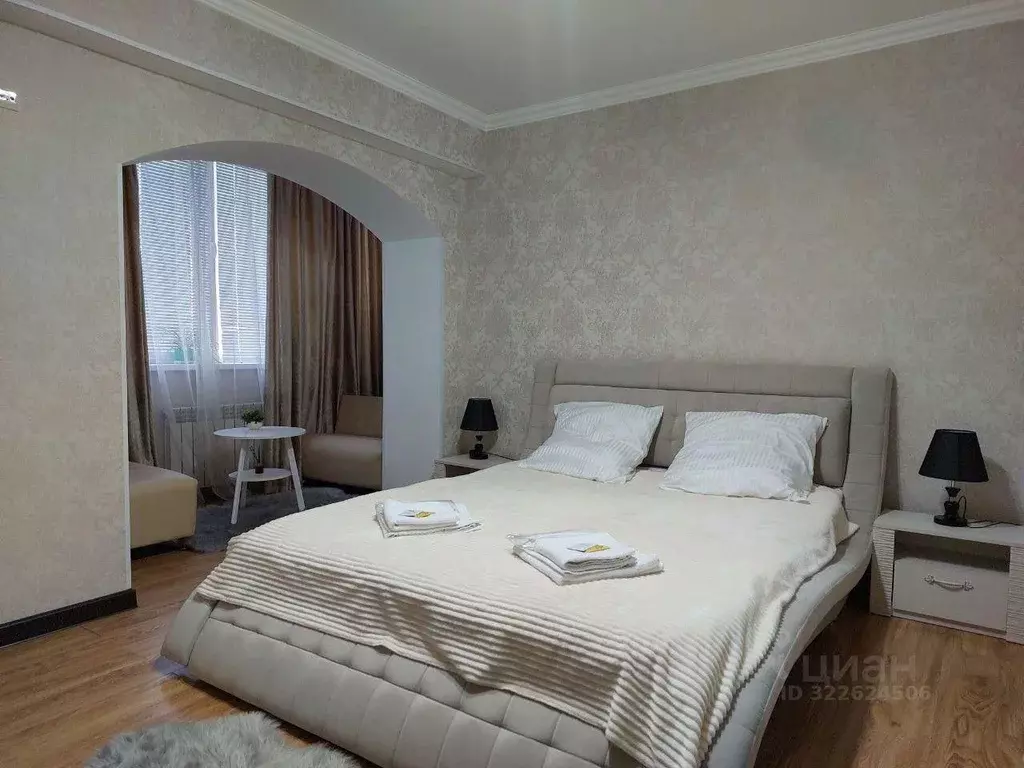 2-к кв. Ставропольский край, Ессентуки ул. Орджоникидзе, 83к1 (80.0 м) - Фото 1