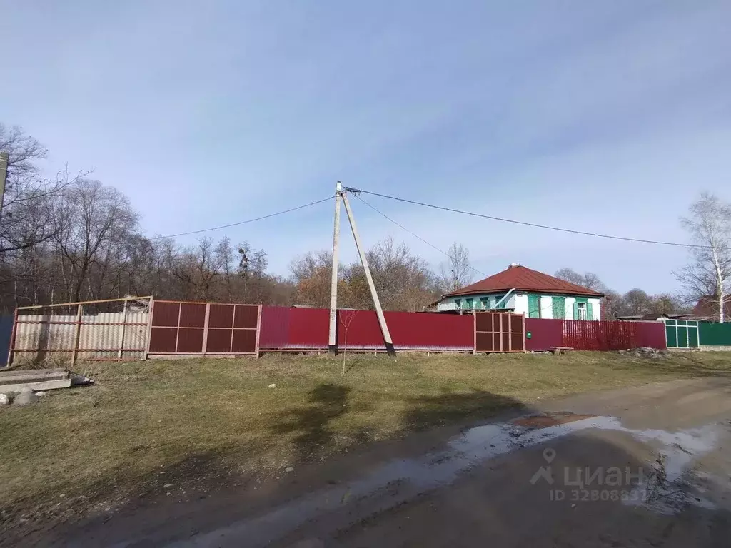 Дом в Краснодарский край, Лабинский район, Ахметовская ст-ца Советская ... - Фото 1