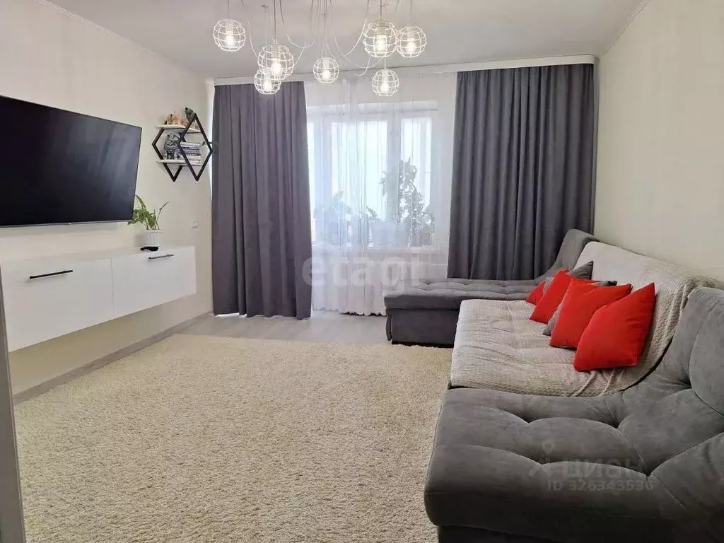 4-к кв. Тюменская область, Тюмень ул. Дружбы, 169 (72.8 м) - Фото 1