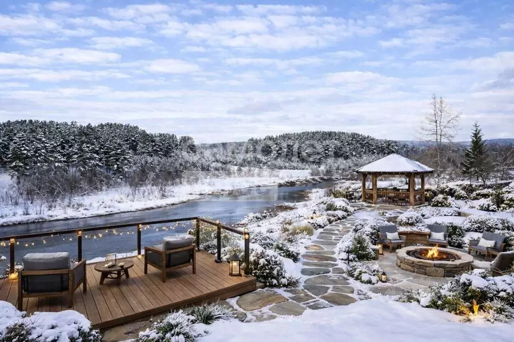 Дом в Челябинская область, пос. Нижний Уфалей ул. Октябрьская (30 м) - Фото 2