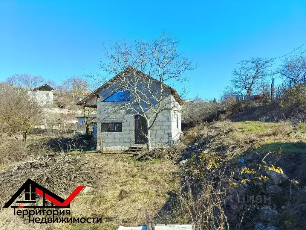 Участок в Севастополь ул. Молочная, 29 (7.0 сот.) - Фото 2