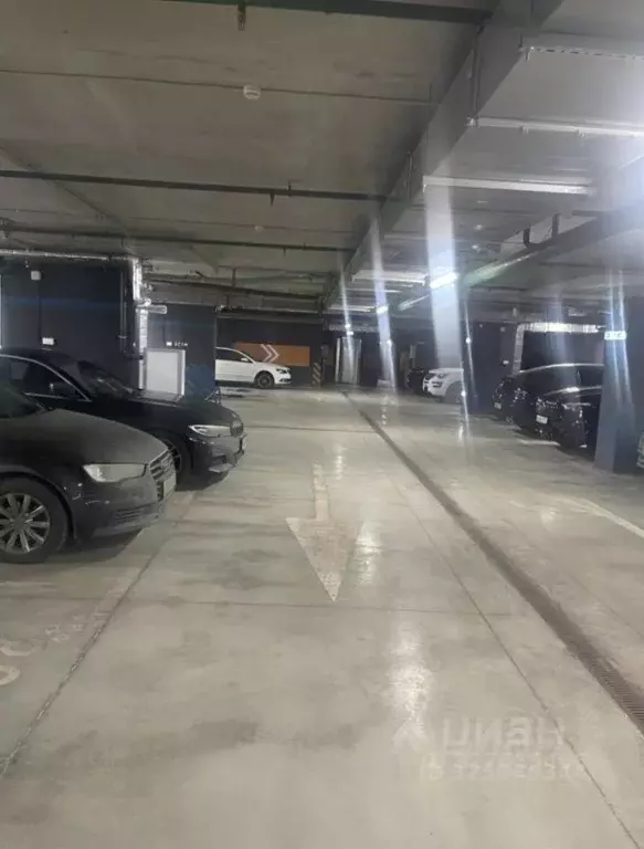 Гараж в Москва Сингапур корпус, Метрополия жилой комплекс (14 м) - Фото 2