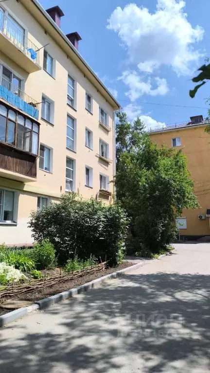 2-к кв. Омская область, Омск ул. Красный Путь, 149 (40.0 м) - Фото 0