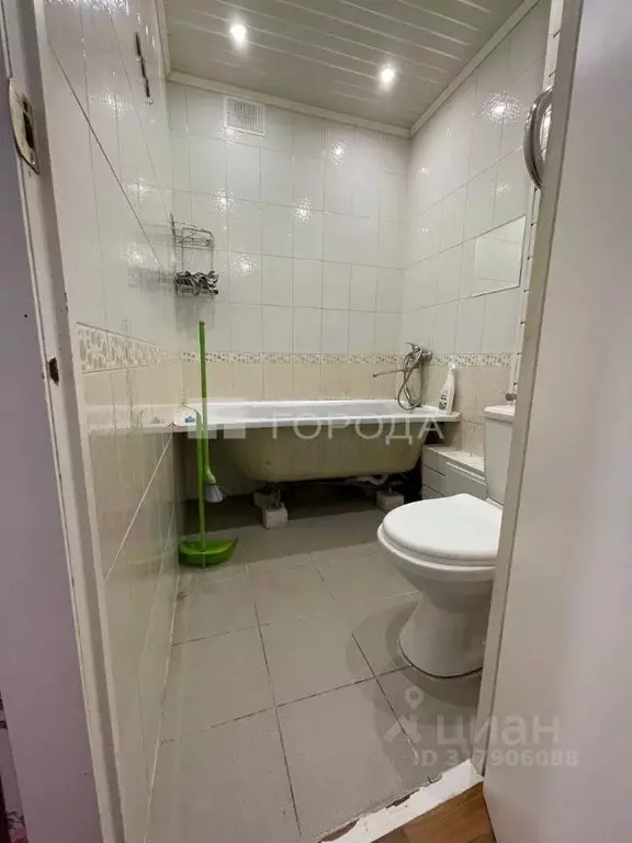 1-к кв. Кемеровская область, Новокузнецк ул. Тореза, 2А (31.0 м) - Фото 0