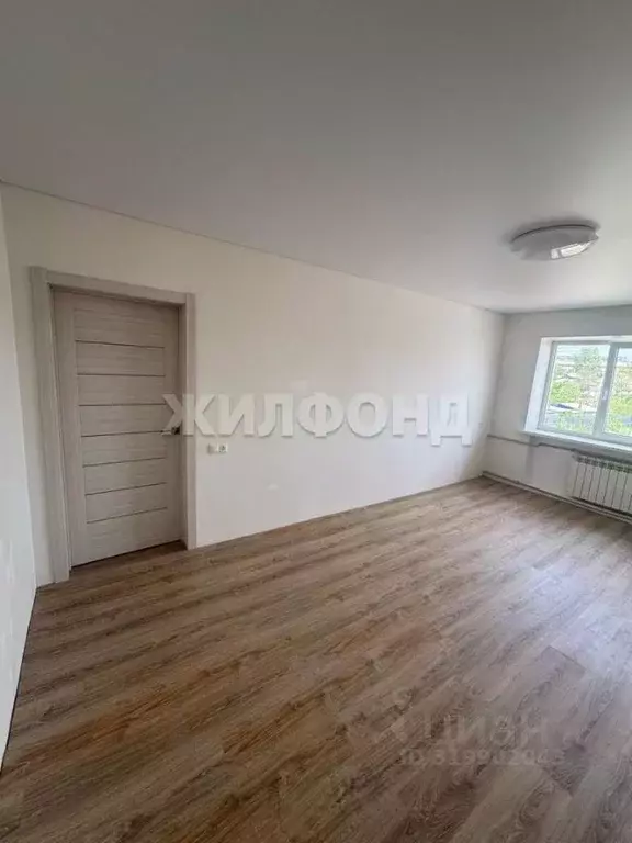 3-к кв. Белгородская область, Белгород ул. Комарова, 1 (51.0 м) - Фото 1