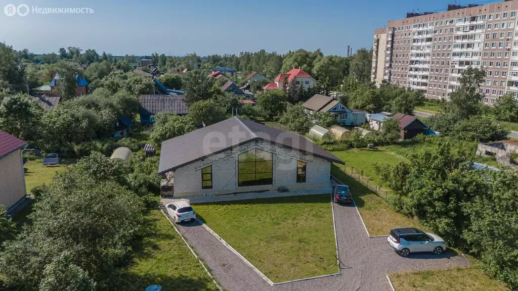 Дом в Санкт-Петербург, территория Горелово, улица Коммунаров (242 м) - Фото 0