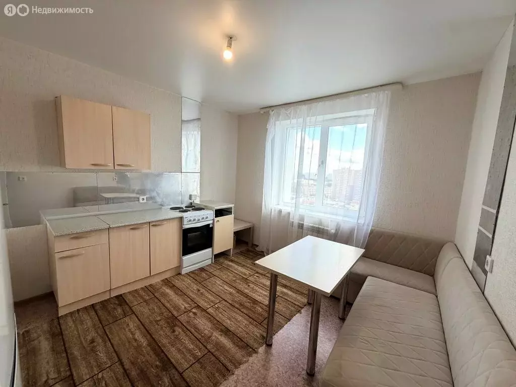 1-комнатная квартира: Казань, улица Виктора Сажинова, 6/9 (44 м) - Фото 1