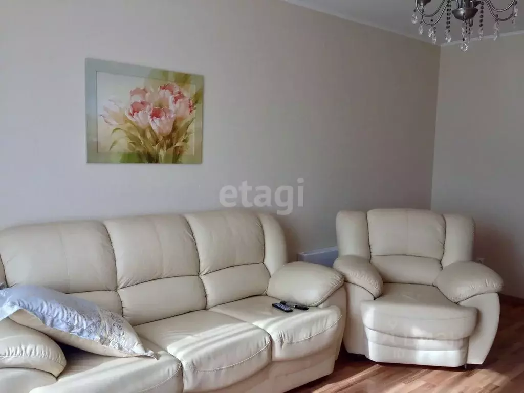 2-к кв. Свердловская область, Екатеринбург ул. Николая Островского, 5 ... - Фото 0