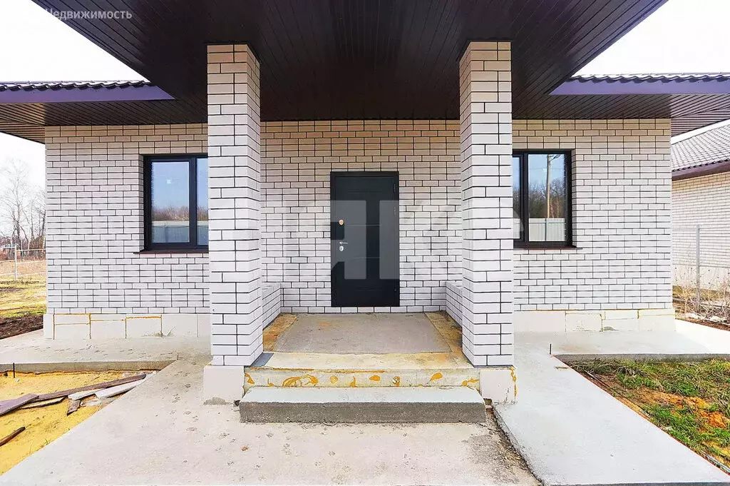 Дом в Казино, Центральная улица (105 м) - Фото 1