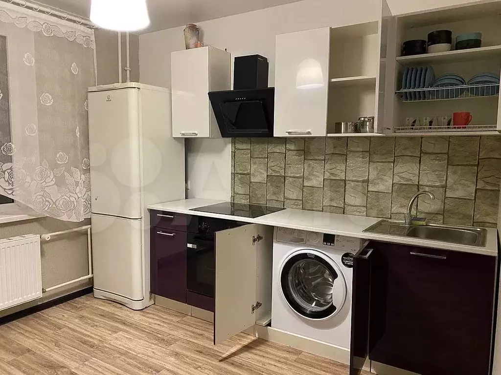 2-к. квартира, 56 м, 13/18 эт. - Фото 0