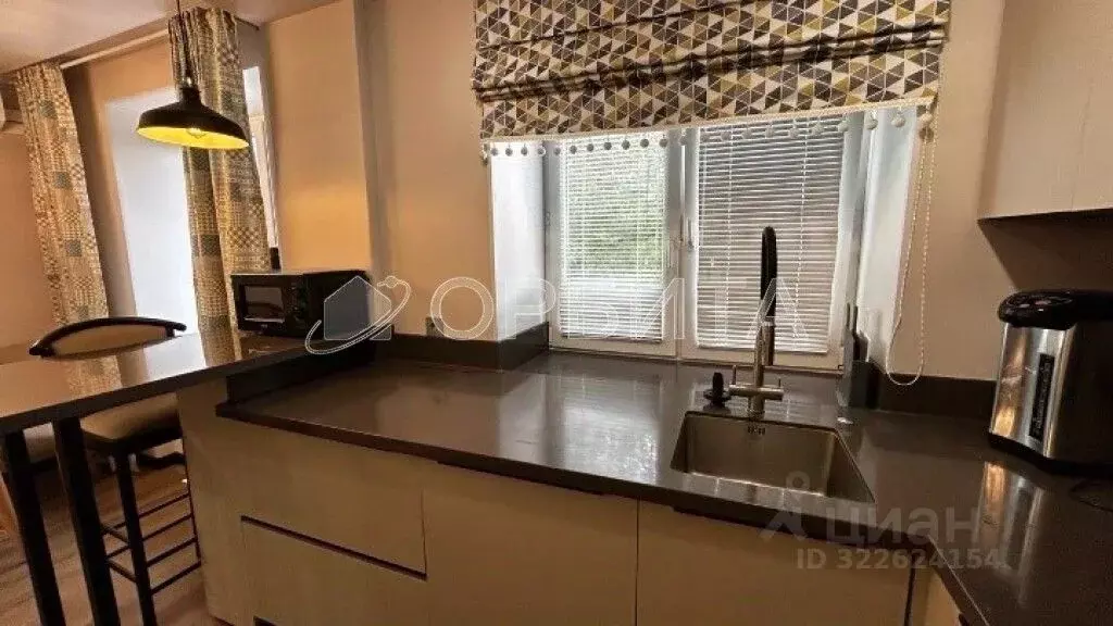 3-к кв. Тюменская область, Тюмень ул. Серова, 19 (56.8 м) - Фото 2