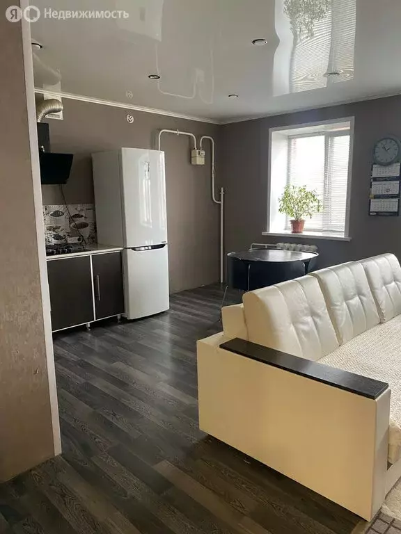 4-комнатная квартира: Ялуторовск, улица Свободы, 234 (77.8 м) - Фото 1