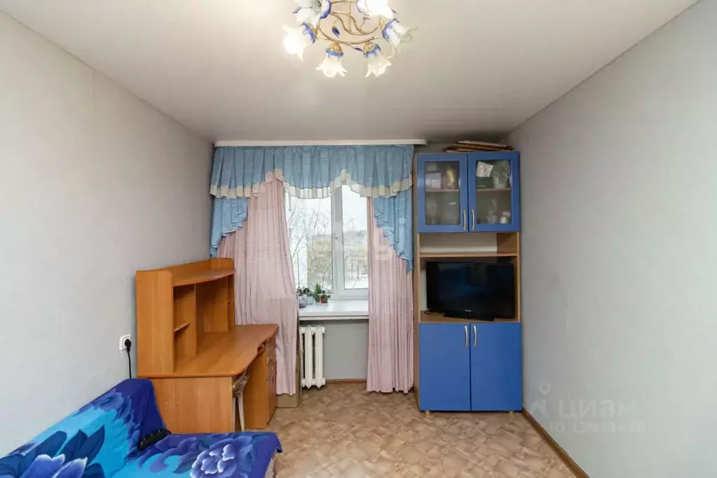 Комната Тюменская область, Тюмень ул. Республики, 229 (27.5 м) - Фото 0
