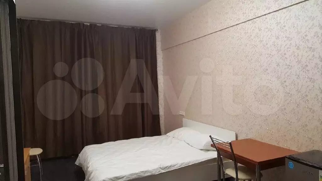 Комната 19,8 м в 3-к., 2/5 эт. - Фото 1