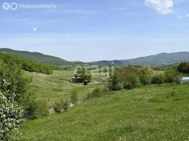 Участок в Бахчисарайский район, Голубинское сельское поселение, село ... - Фото 0