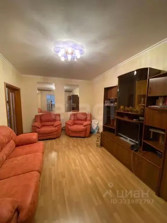 2-к кв. Белгородская область, Старый Оскол Степной мкр, 7 (67.0 м) - Фото 0