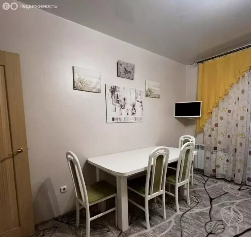 2-комнатная квартира: Калининград, улица Виктора Денисова, 22 (62.1 м) - Фото 1