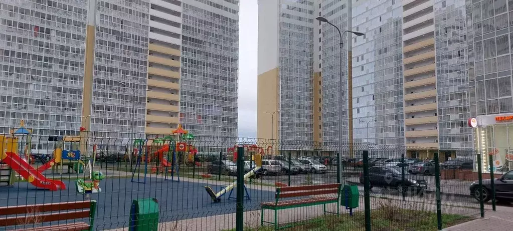 1-к кв. Татарстан, Набережные Челны 34-й комплекс, 2блок3 (30.0 м) - Фото 0