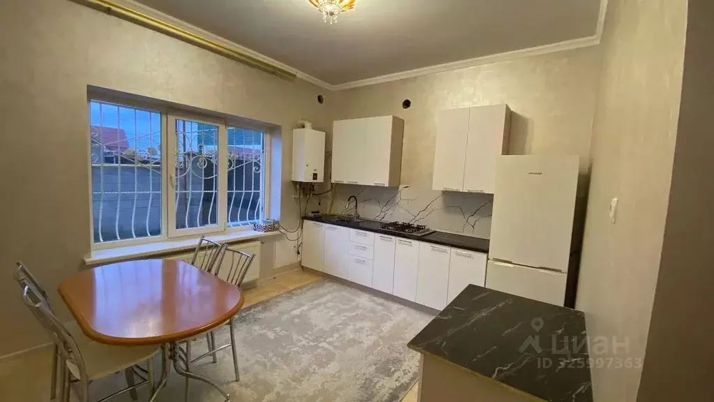 Дом в Крым, Симферополь ул. Карагач, 19 (120 м) - Фото 1