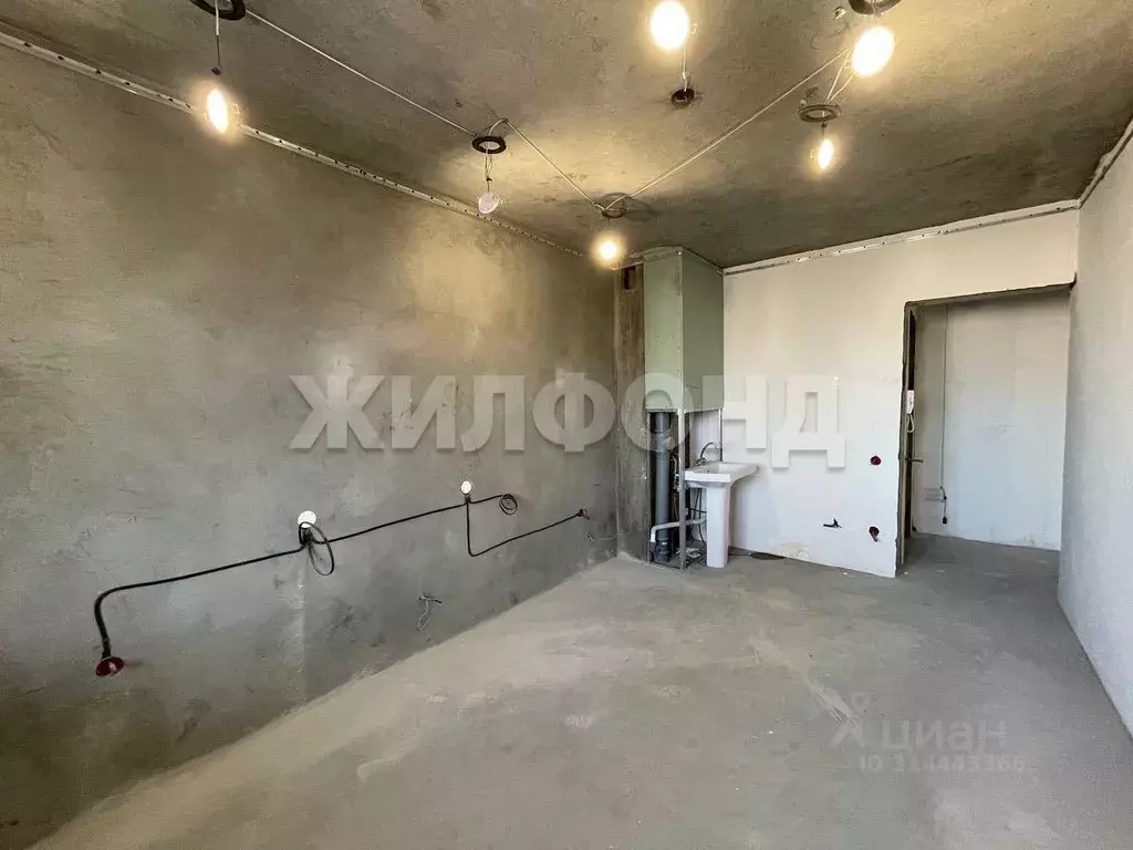 3-к кв. Брянская область, Брянск Флотская ул., 4 (72.0 м) - Фото 1