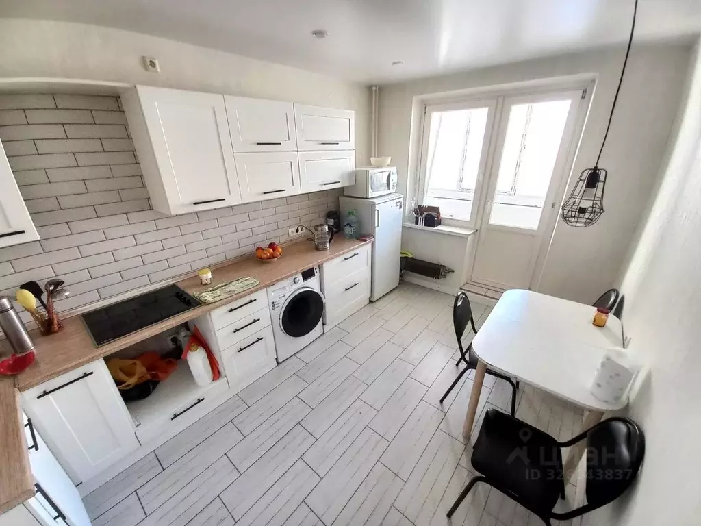 2-к кв. Калужская область, Калуга ул. Фомушина, 10 (60.0 м) - Фото 2