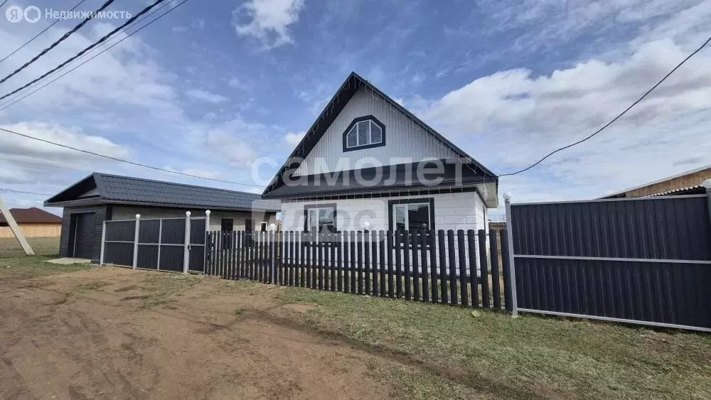 Дом в посёлок Усть-Ордынский, проспект Победы, 50 (120 м) - Фото 1