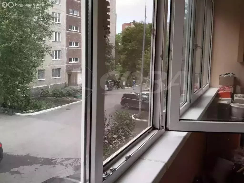 2-комнатная квартира: Тюмень, улица Мельникайте, 48А (49.1 м) - Фото 0