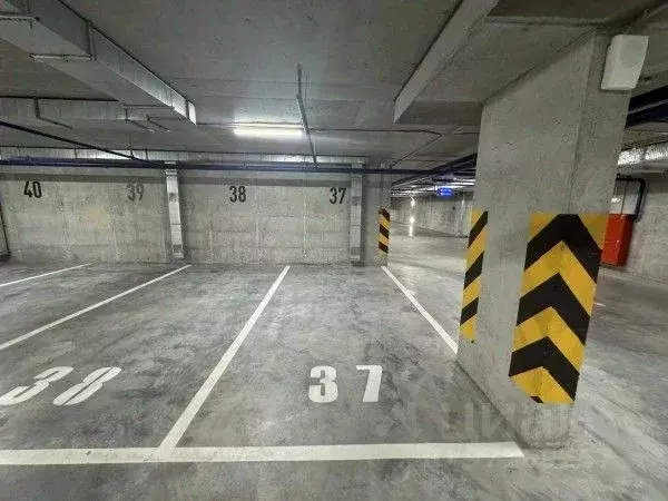 Гараж в Свердловская область, Екатеринбург ул. Азина, 31 (13 м) - Фото 0