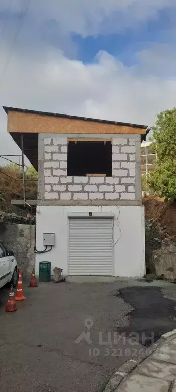Гараж в Крым, Алушта ул. Ялтинская, 20 (60 м) - Фото 1