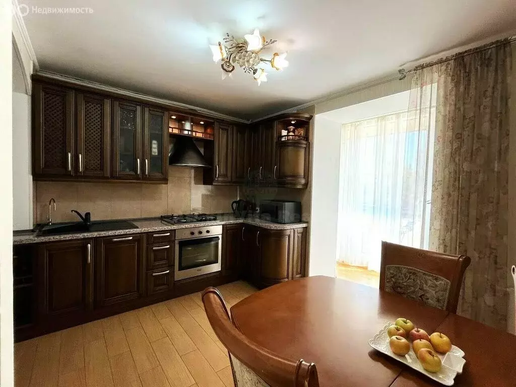2-комнатная квартира: Севастополь, проспект Генерала Острякова, 120 ... - Фото 0