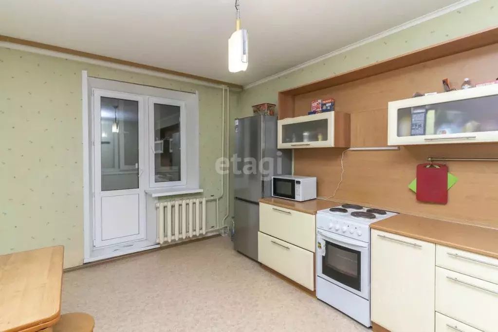 2-к кв. Тюменская область, Тюмень ул. 30 лет Победы, 14 (74.0 м) - Фото 1