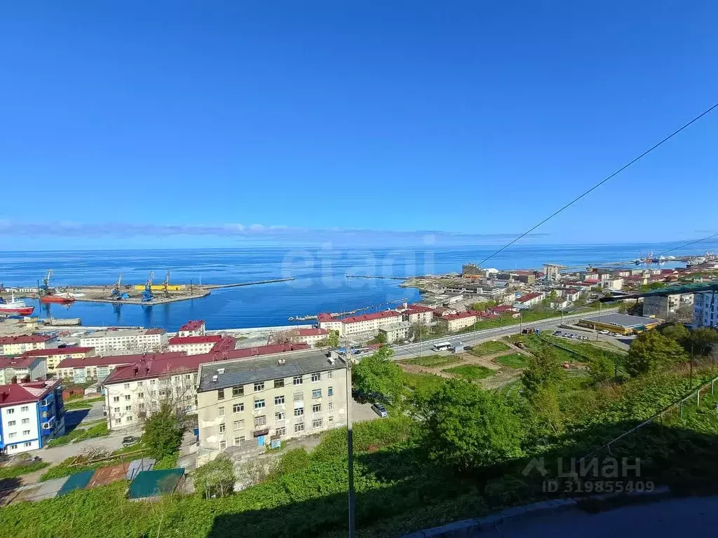 3-к кв. Сахалинская область, Холмск Капитанская ул., 3 (59.7 м) - Фото 0