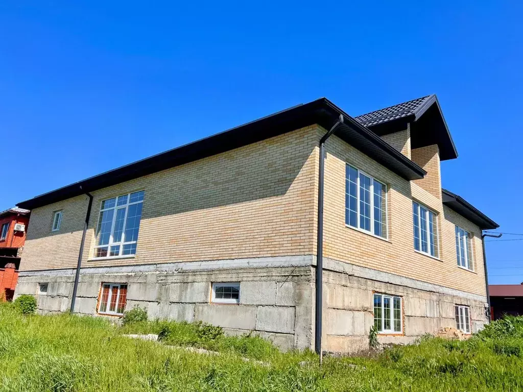 Дом в Адыгея, Адыгейск Эдепсукайская ул., 19 (462 м) - Фото 1