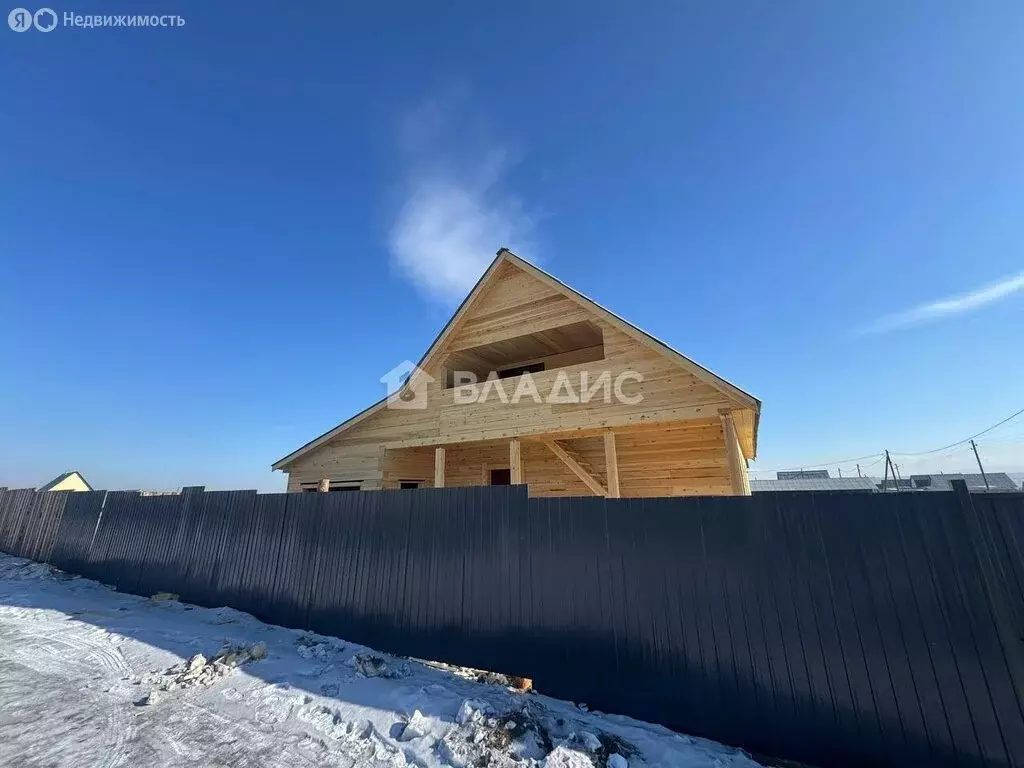 Дом в Заиграевский район, сельское поселение Дабатуйское, село Эрхирик ... - Фото 1