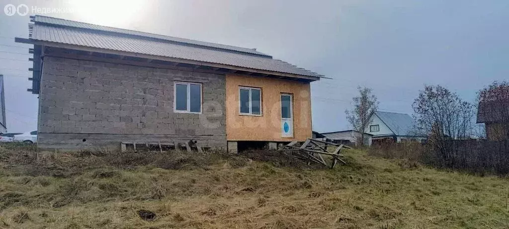 Дом в Бийский район, село Малоенисейское (90 м) - Фото 2